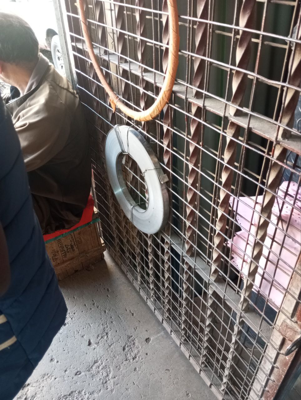 Hoop Iron – 50ft Roll