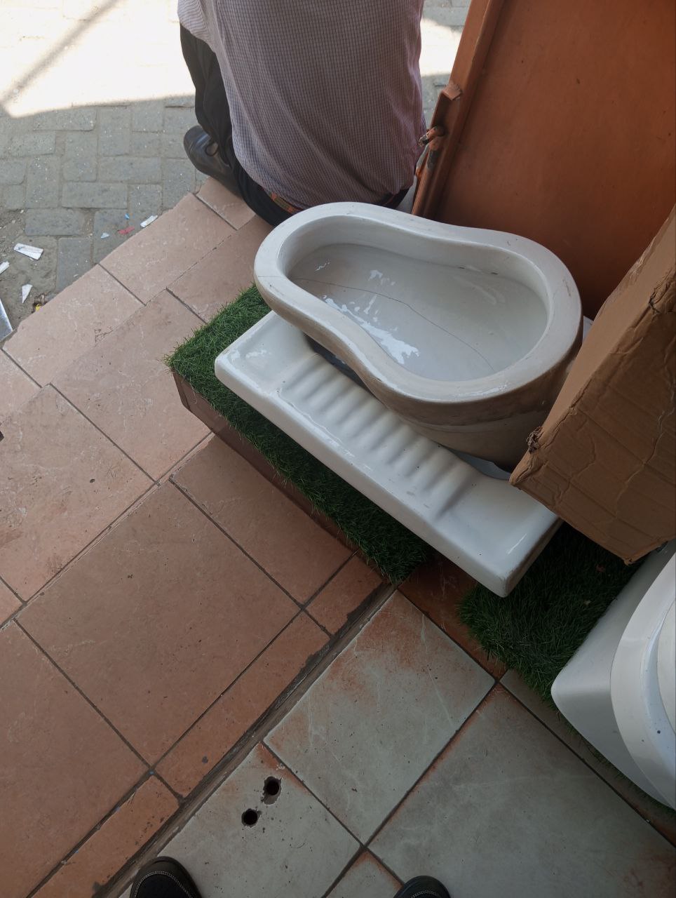 Asian Type Toilet with Gulley Trap